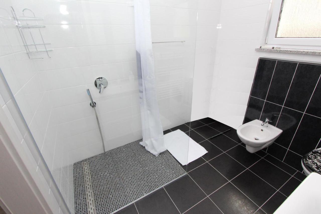 Apartment Karlo 1 Rovinj Bagian luar foto