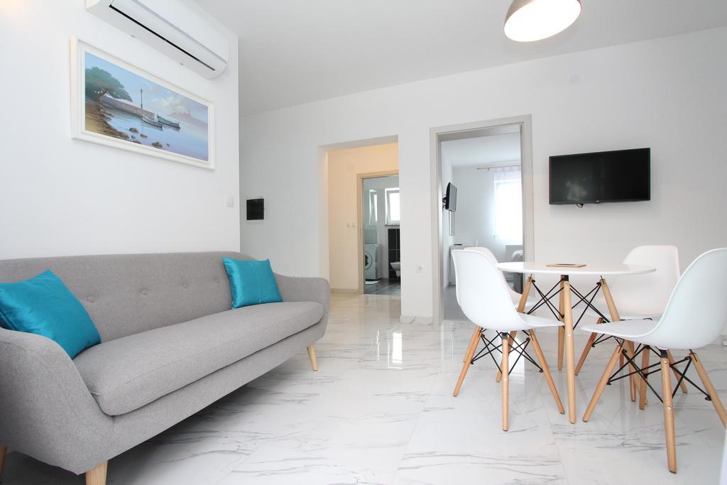Apartment Karlo 1 Rovinj Bagian luar foto