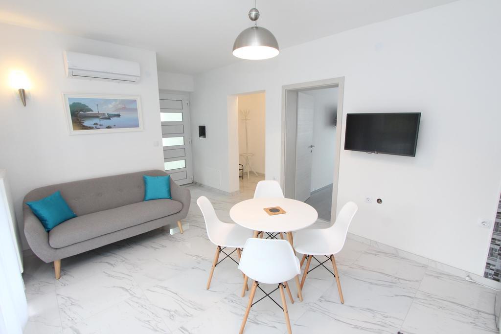 Apartment Karlo 1 Rovinj Bagian luar foto